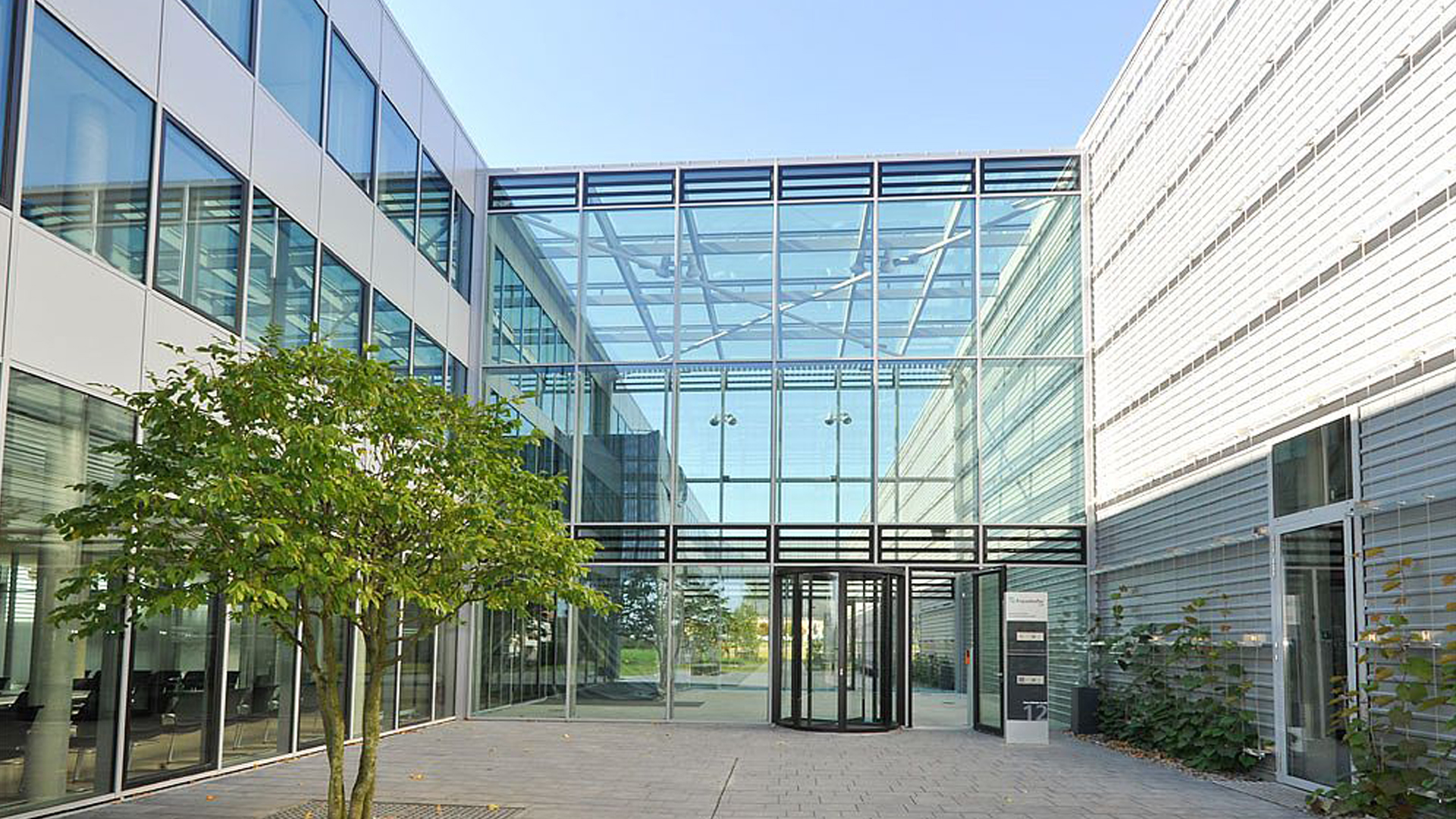 Fraunhofer Centre for Silicon Photovoltaics 